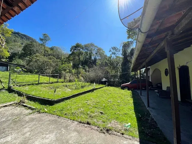 Sítio com 9000m² 2 quartos e 2 banheiros, à venda, no bairro Inoã (Inoã) em Maricá