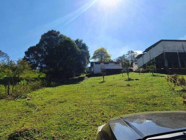 Chácara com 60000m² 4 quartos e 4 banheiros, à venda, no bairro Ibiúna em Ibiúna