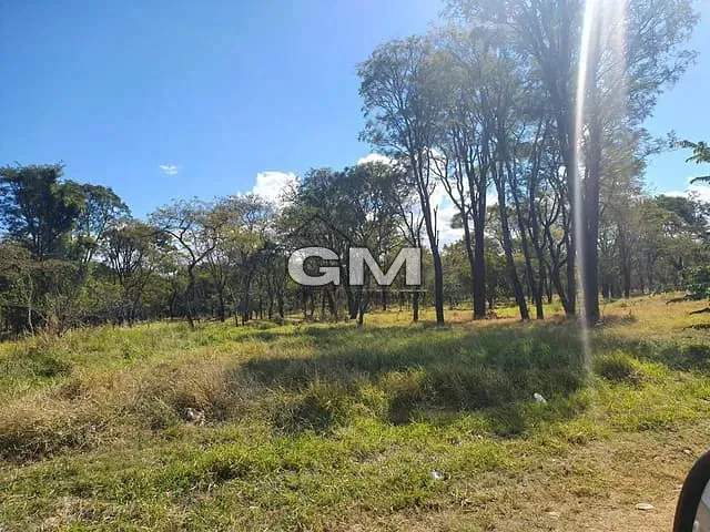 Sítio 1 quarto e 1 banheiro, à venda, no bairro Zona Rural em Cajuru