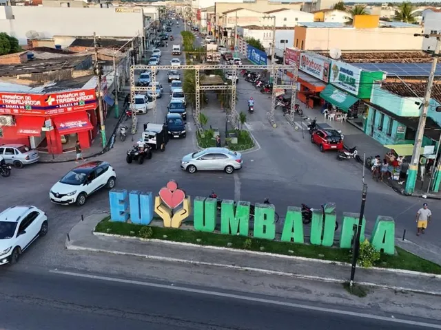 Sítio com 66000m² 3 quartos e 2 banheiros, à venda, no bairro centro  em Umbaúba