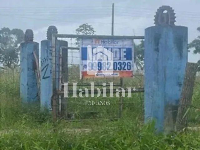 Sítio com 66000m² 3 quartos e 2 banheiros, à venda, no bairro centro  em Umbaúba