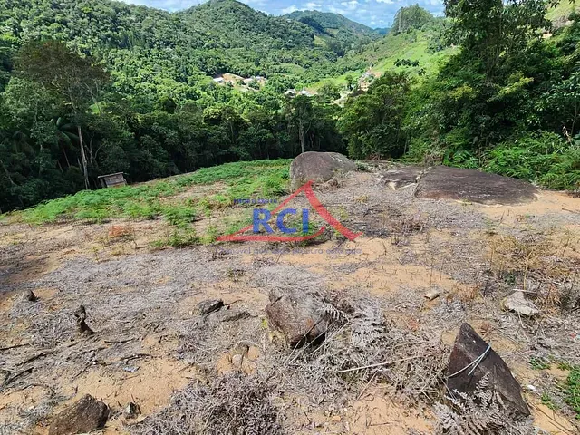 Sítio à venda, no bairro Aracê em Domingos Martins