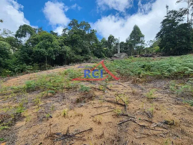 Sítio à venda, no bairro Aracê em Domingos Martins