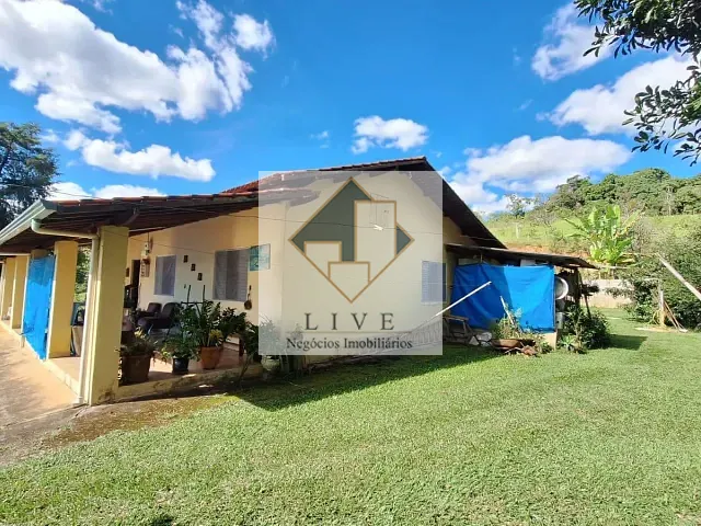 Sítio com 43823m² 3 quartos e 2 banheiros, à venda, no bairro Bamburral em Monte Sião