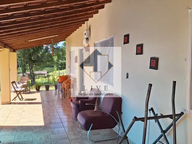 Sítio com 43823m² 3 quartos e 2 banheiros, à venda, no bairro Bamburral em Monte Sião