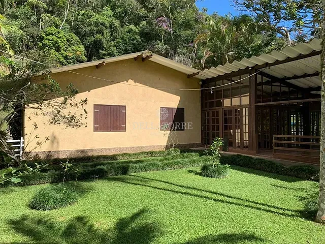 Sítio com 1597200m² 11 quartos e 10 banheiros, à venda, no bairro Água Quente em Teresópolis