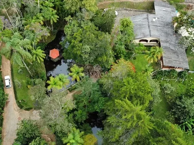 Sítio com 1597200m² 11 quartos e 10 banheiros, à venda, no bairro Água Quente em Teresópolis