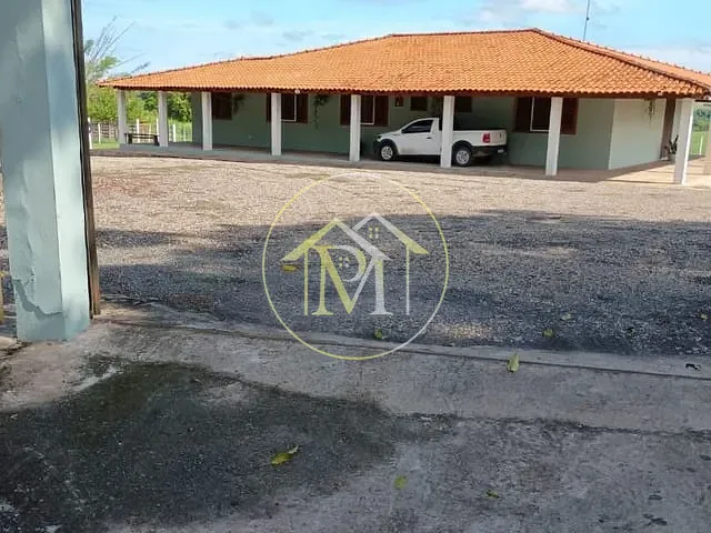 Sítio com 27000m² 4 quartos e 2 banheiros, à venda, no bairro Riviera do Tietê em Tietê
