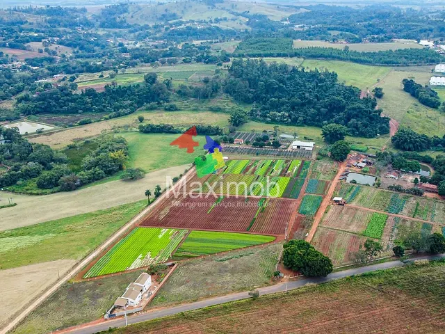 Sítio 2 quartos e 1 banheiro, à venda, no bairro Machadinho em Itapira