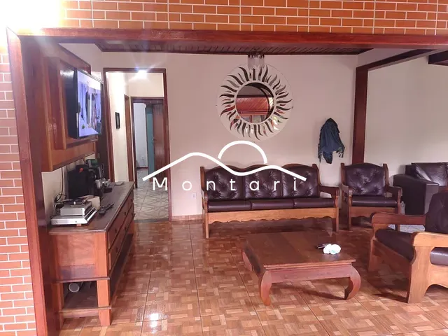 Sítio 3 quartos e 4 banheiros, à venda, no bairro Km 5 em Pinheiral