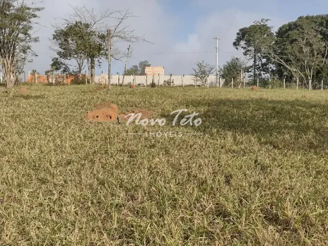 Sítio com 24500m² 2 quartos e 1 banheiro, à venda, no bairro Guamirim em Caçapava
