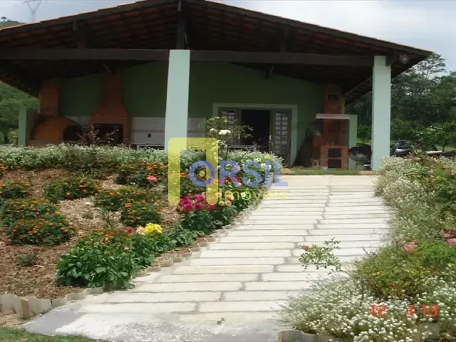 Sítio com 60996m² 4 quartos e 3 banheiros, à venda, no bairro Botujuru em Mogi das Cruzes