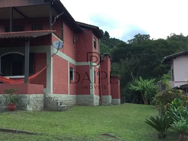 Sítio com 1900m² 3 quartos e 3 banheiros, à venda, no bairro AFC Associação Família Cristã  em Novo Hamburgo