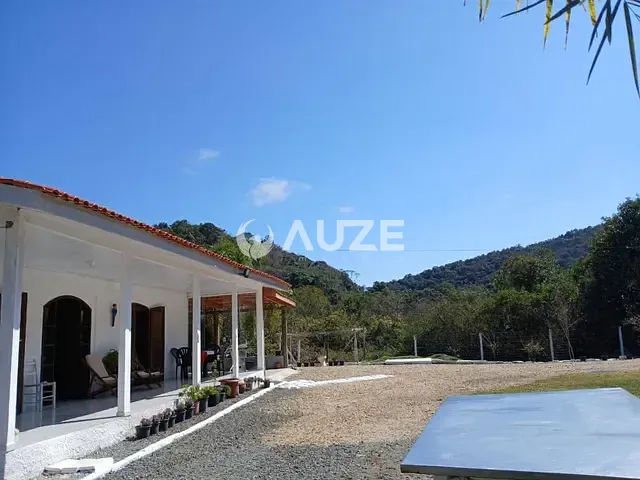 Sítio com 140m², à venda, no bairro Paiol de Baixo em Campina Grande Do Sul