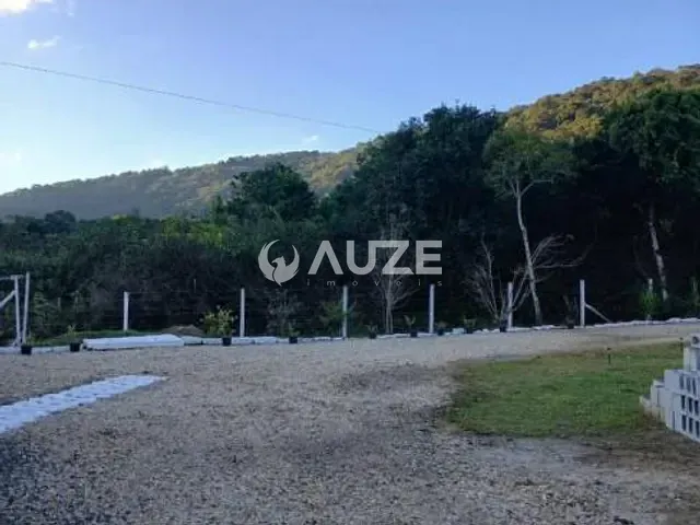 Sítio com 140m², à venda, no bairro Paiol de Baixo em Campina Grande Do Sul