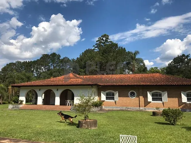 Sítio 6 quartos e 6 banheiros, à venda, no bairro Caetetuba em Atibaia