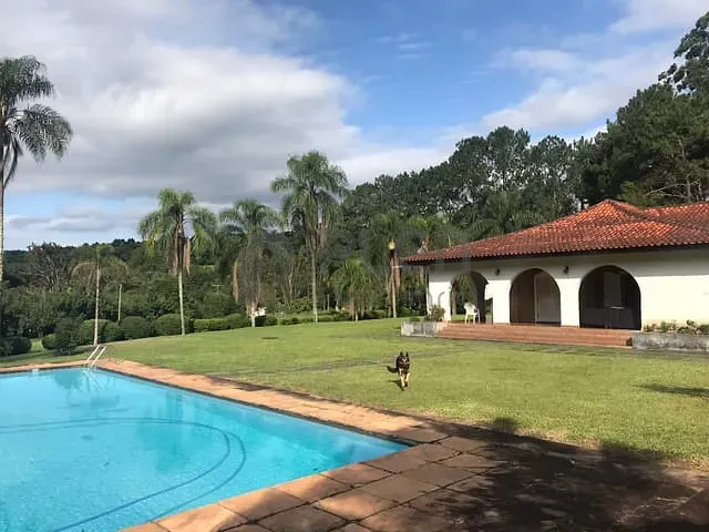 Sítio 6 quartos e 6 banheiros, à venda, no bairro Caetetuba em Atibaia