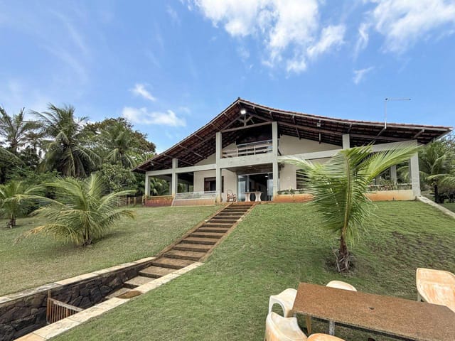 Sítio com 12500m² 5 quartos e 4 banheiros, à venda, no bairro Lagoa do Banana em Caucaia