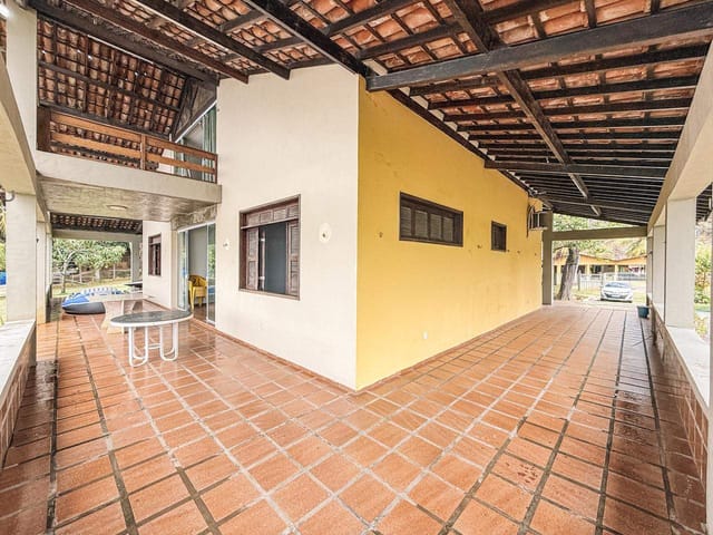 Sítio com 12500m² 5 quartos e 4 banheiros, à venda, no bairro Lagoa do Banana em Caucaia