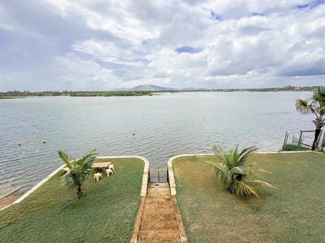 Sítio com 12500m² 5 quartos e 4 banheiros, à venda, no bairro Lagoa do Banana em Caucaia