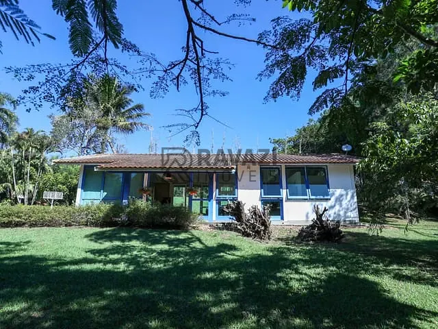 Sítio com 23400m² 4 quartos e 5 banheiros, à venda, no bairro Abadia em Louveira