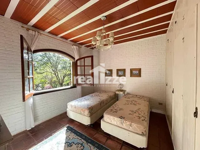 Sítio com 350m² 3 quartos e 2 banheiros, à venda, no bairro Rio do Peixe em Lindóia