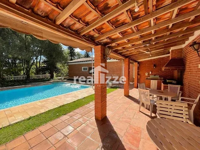 Sítio com 350m² 3 quartos e 2 banheiros, à venda, no bairro Rio do Peixe em Lindóia