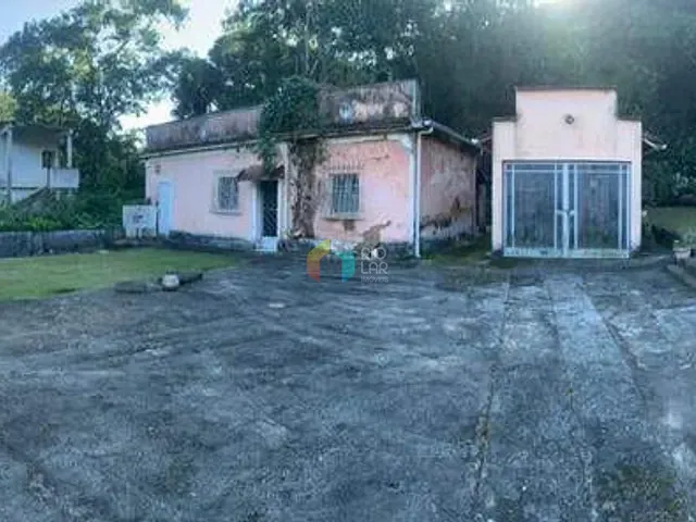 Sítio com 2207m² 4 quartos e 4 banheiros, à venda, no bairro Centro (Rio do Ouro) em Magé