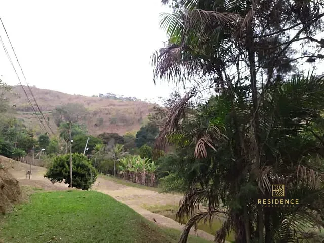 Sítio com 50000m² 3 quartos e 2 banheiros, à venda, no bairro KM 05 em Pinheiral
