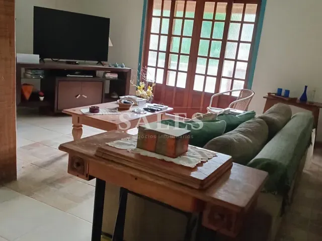 Sítio com 106000m² 4 quartos e 2 banheiros, à venda, no bairro Zona Rural em Argirita