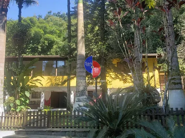 Sítio com 1956m² 3 quartos e 3 banheiros, à venda, no bairro Barreira em Guapimirim