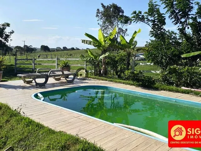 Sítio com 7800m² 2 quartos e 2 banheiros, à venda, no bairro Retiro em São Pedro da Aldeia