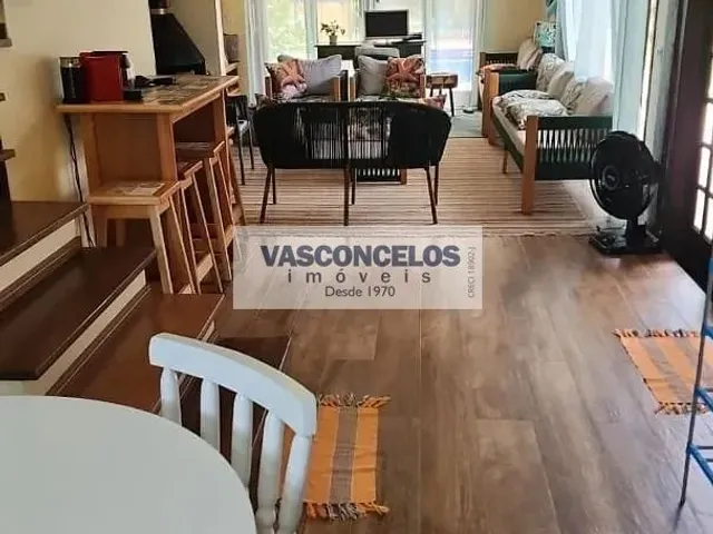 Sítio com 1500m² 4 quartos e 2 banheiros, à venda, no bairro Praia de Camburi em São Sebastião
