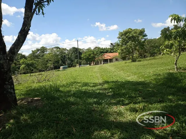 Sítio com 140m² 3 quartos e 2 banheiros, à venda, no bairro Centro em Limeira