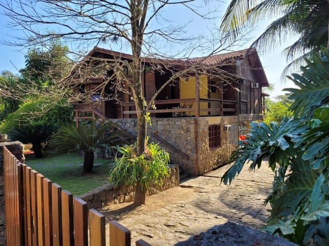 Casa 5 quartos e 6 banheiros, à venda, no bairro Campo Grande em Rio de Janeiro