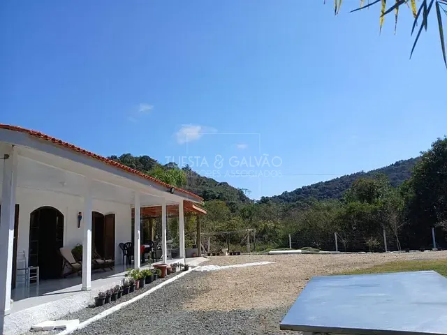 Sítio com 140m², à venda, no bairro Paiol de Baixo em Campina Grande Do Sul