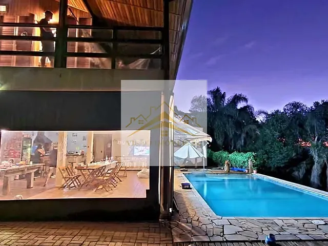 Sítio com 1200m² 2 quartos e 1 banheiro, à venda, no bairro Bairro dos Pires em Atibaia