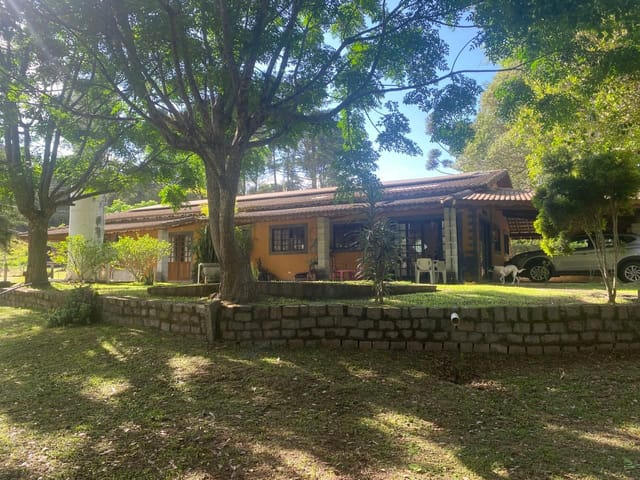 Sítio com 23000m² 9 quartos e 5 banheiros, à venda, no bairro Furnas em Extrema