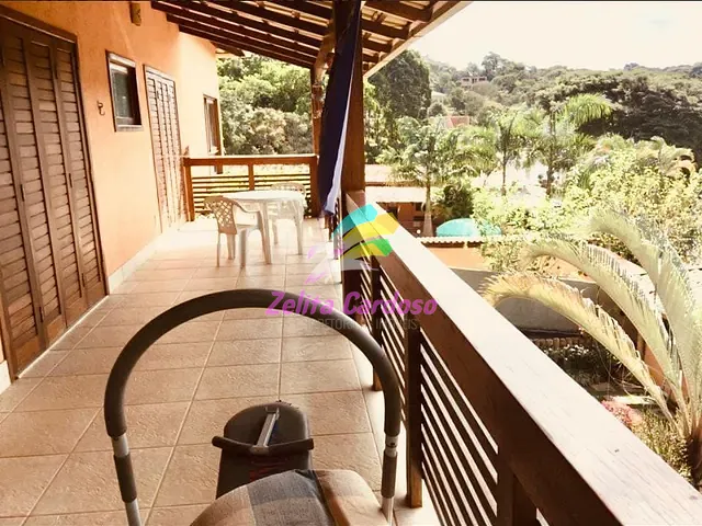 Sítio com 2000m² 3 quartos e 4 banheiros, à venda, no bairro Condomínio Vale do Ouro em Ribeirão das Neves