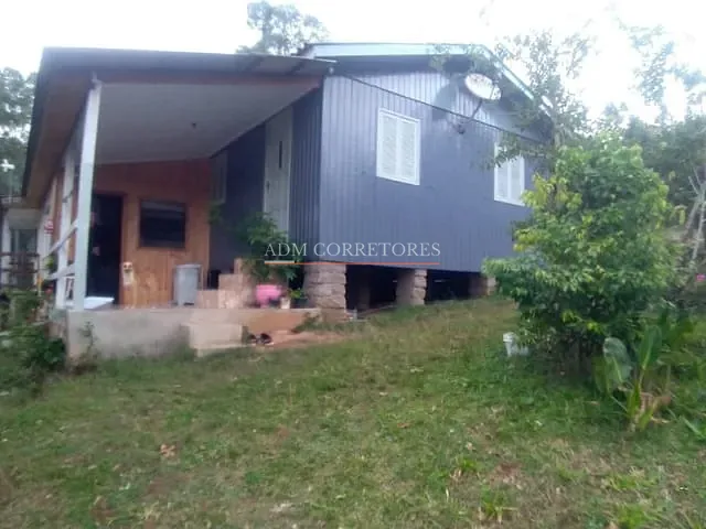 Sítio com 5000m² 2 quartos e 1 banheiro, à venda, no bairro taquara em Entrepelado