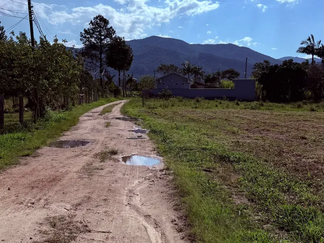 Terreno com 600m², à venda, no bairro Laranjal em Imaruí