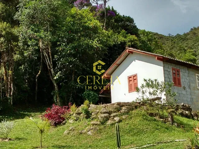 Sítio com 292668m² 1 quarto e 1 banheiro, à venda, no bairro Cascatinha em Nova Friburgo