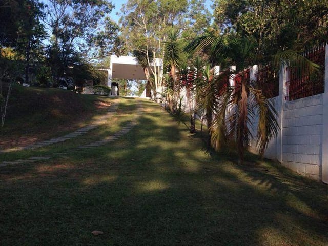 Sítio com 2300m² 2 quartos e 1 banheiro, à venda, no bairro Cézar de Souza em Mogi das Cruzes