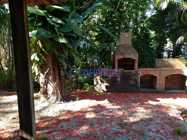Sítio com 11500m², à venda, no bairro Santa Cruz em Rio de Janeiro