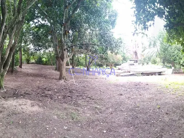 Sítio com 11500m², à venda, no bairro Santa Cruz em Rio de Janeiro