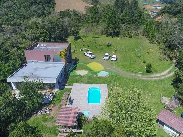 Sítio com 30020m² 2 quartos e 3 banheiros, à venda, no bairro Rural em Rancho Queimado
