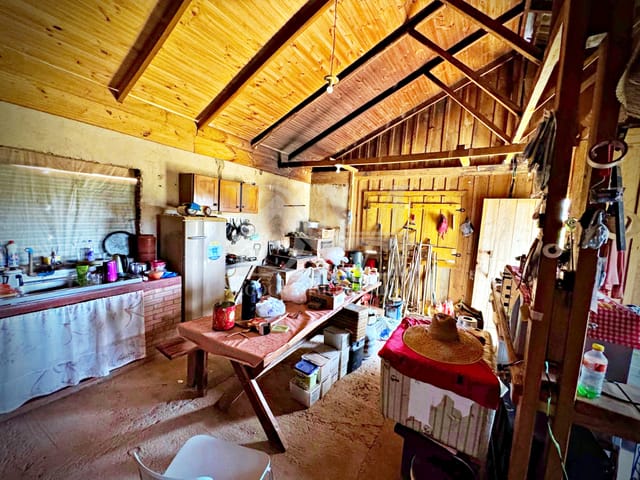 Sítio com 34762m² 1 quarto e 1 banheiro, à venda, no bairro Chapadão em Jaguariaíva