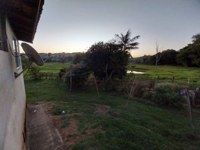 Sítio com 30000m² 2 quartos e 2 banheiros, à venda, no bairro Centro em Lagoinha