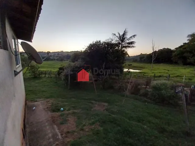 Sítio com 30000m² 2 quartos e 2 banheiros, à venda, no bairro Centro em Lagoinha
