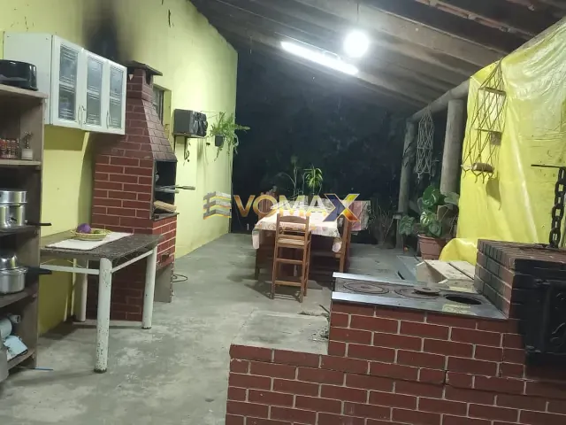 Sítio com 17000m² 2 quartos e 1 banheiro, à venda, no bairro Área Rural de Itapetininga em Itapetininga